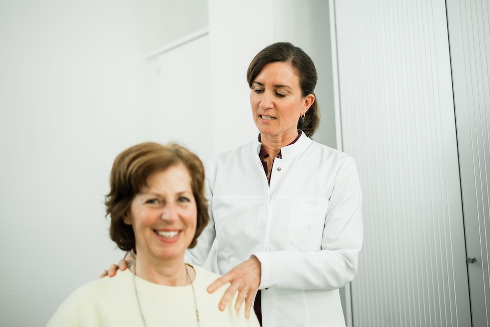 schmerztherapie-koeln-innenstadt- weitere-leistungen-loew